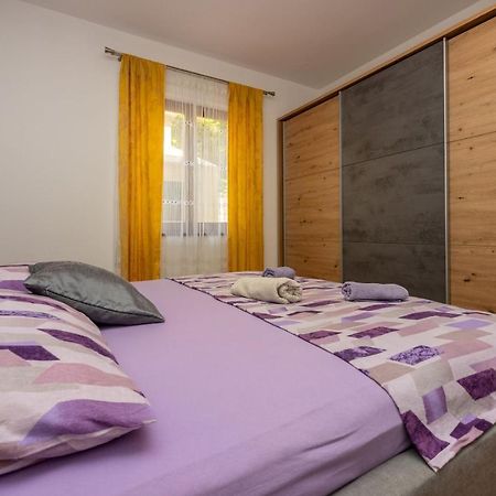 Apartments Lilin Цриквеница Экстерьер фото