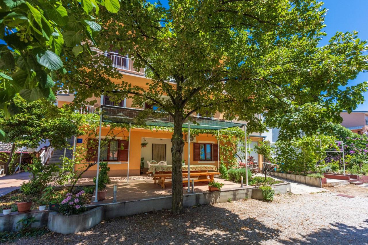 Apartments Lilin Цриквеница Экстерьер фото