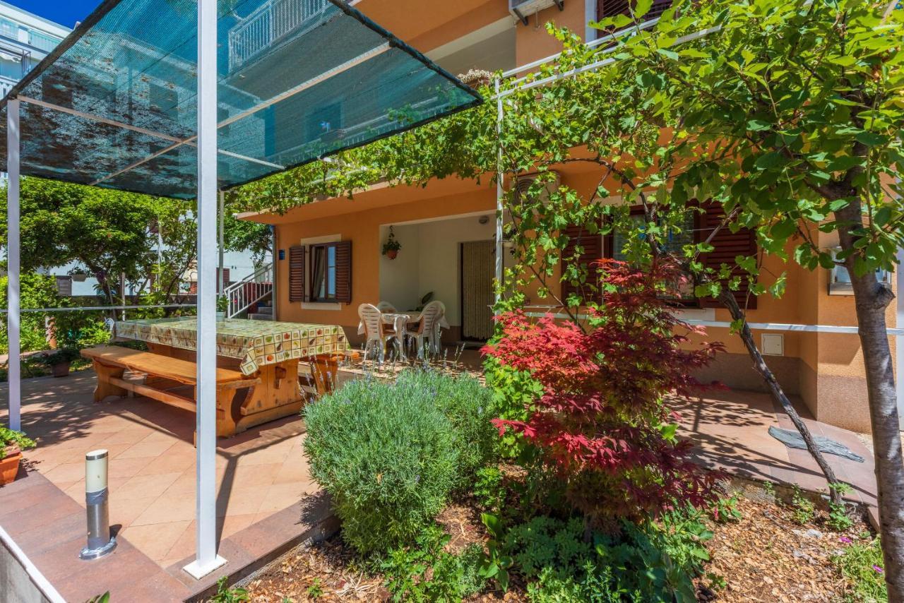 Apartments Lilin Цриквеница Экстерьер фото