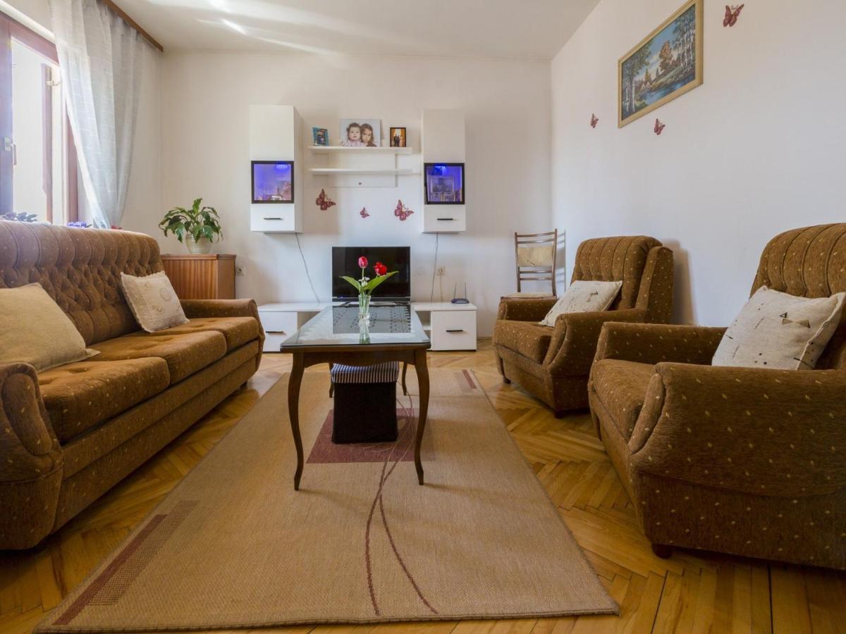 Apartments Lilin Цриквеница Экстерьер фото