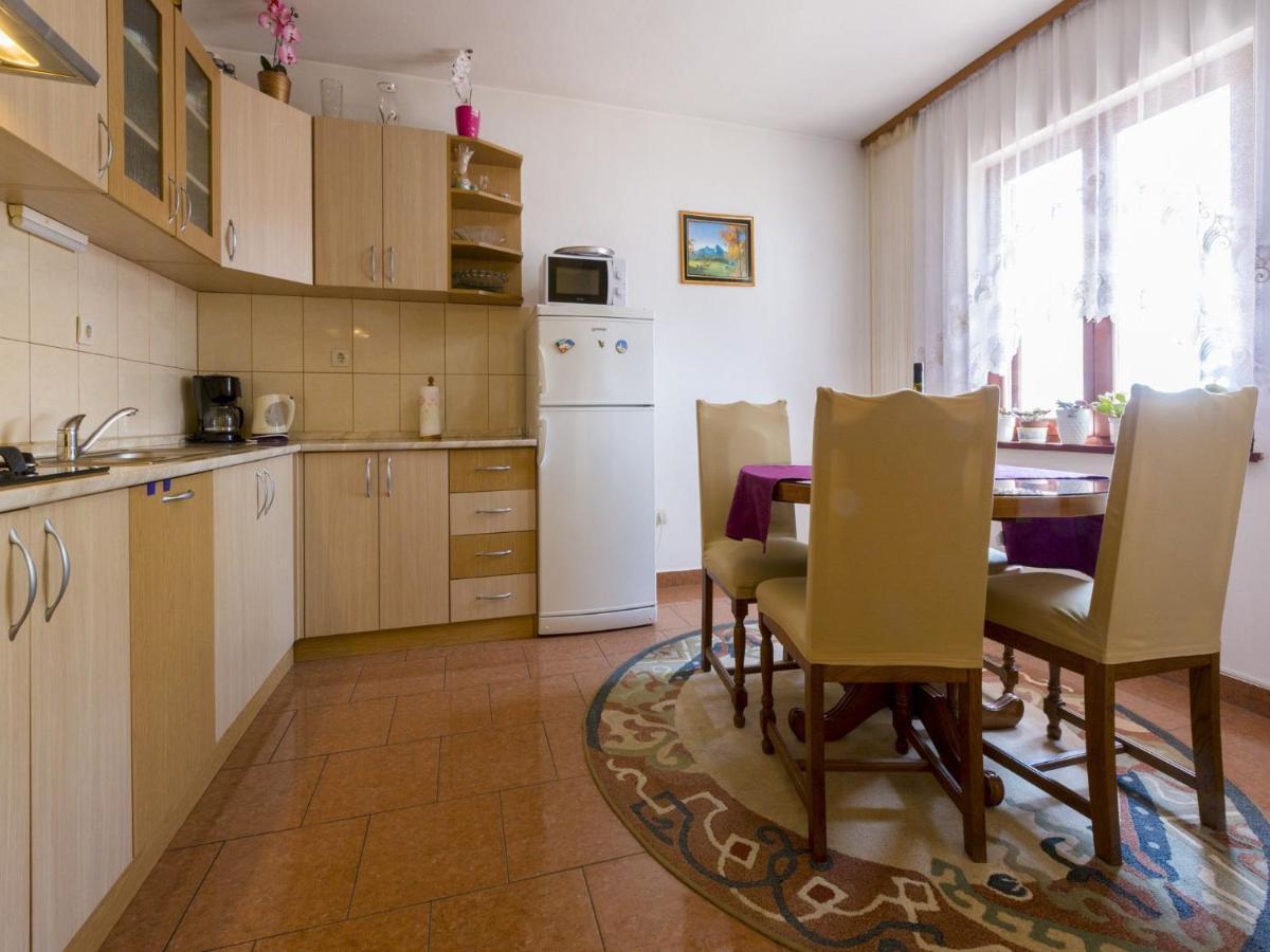 Apartments Lilin Цриквеница Экстерьер фото