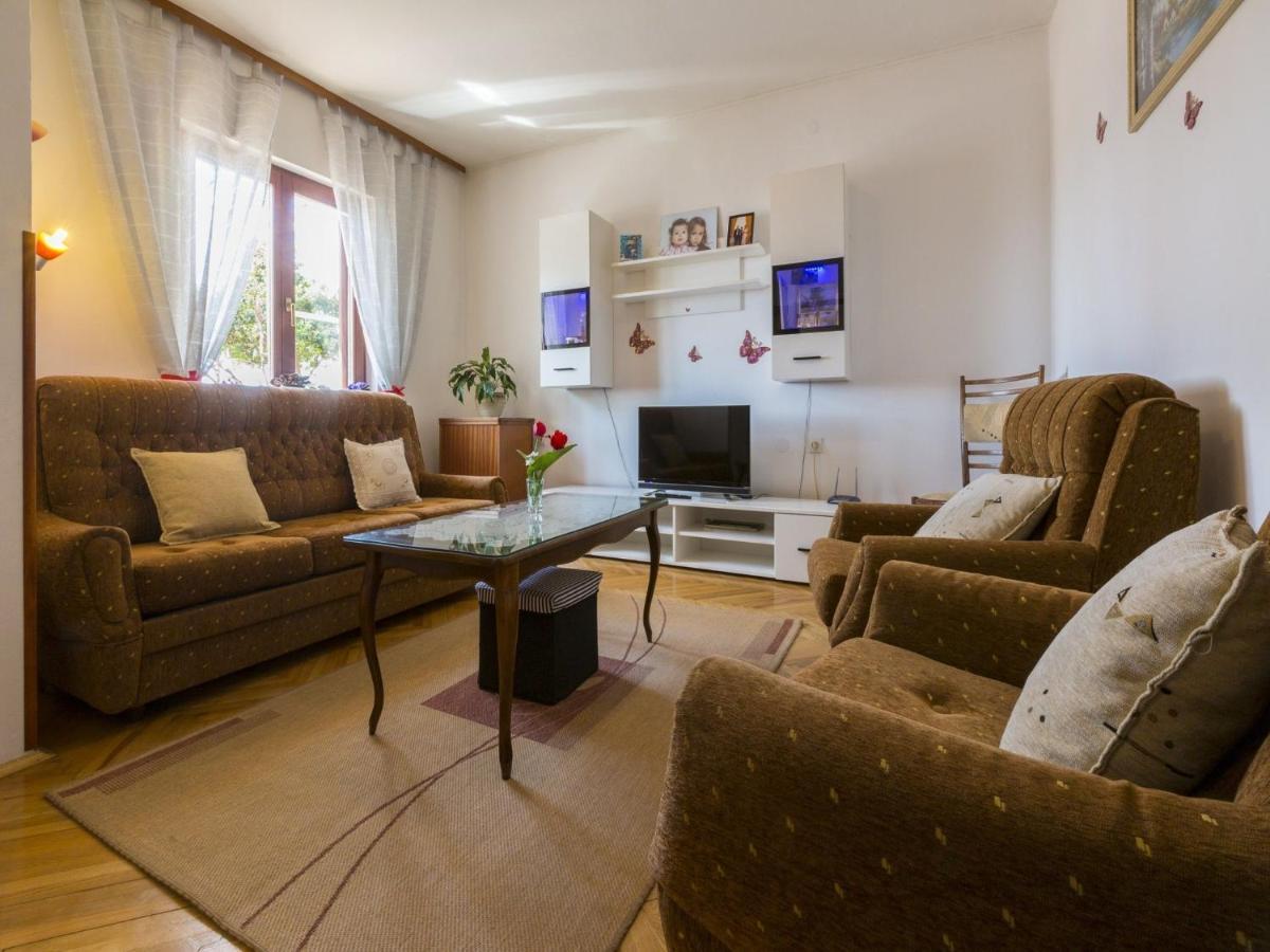 Apartments Lilin Цриквеница Экстерьер фото